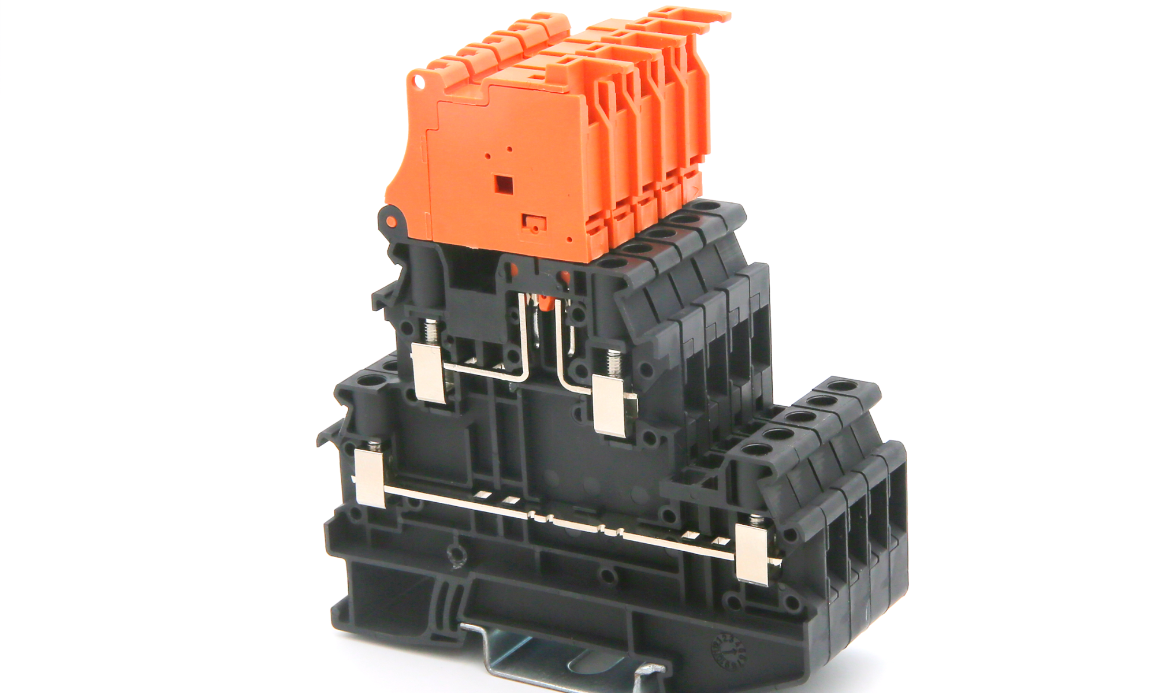 Клеммы, клеммные блоки RUT 4-L/HEDI CHIKU